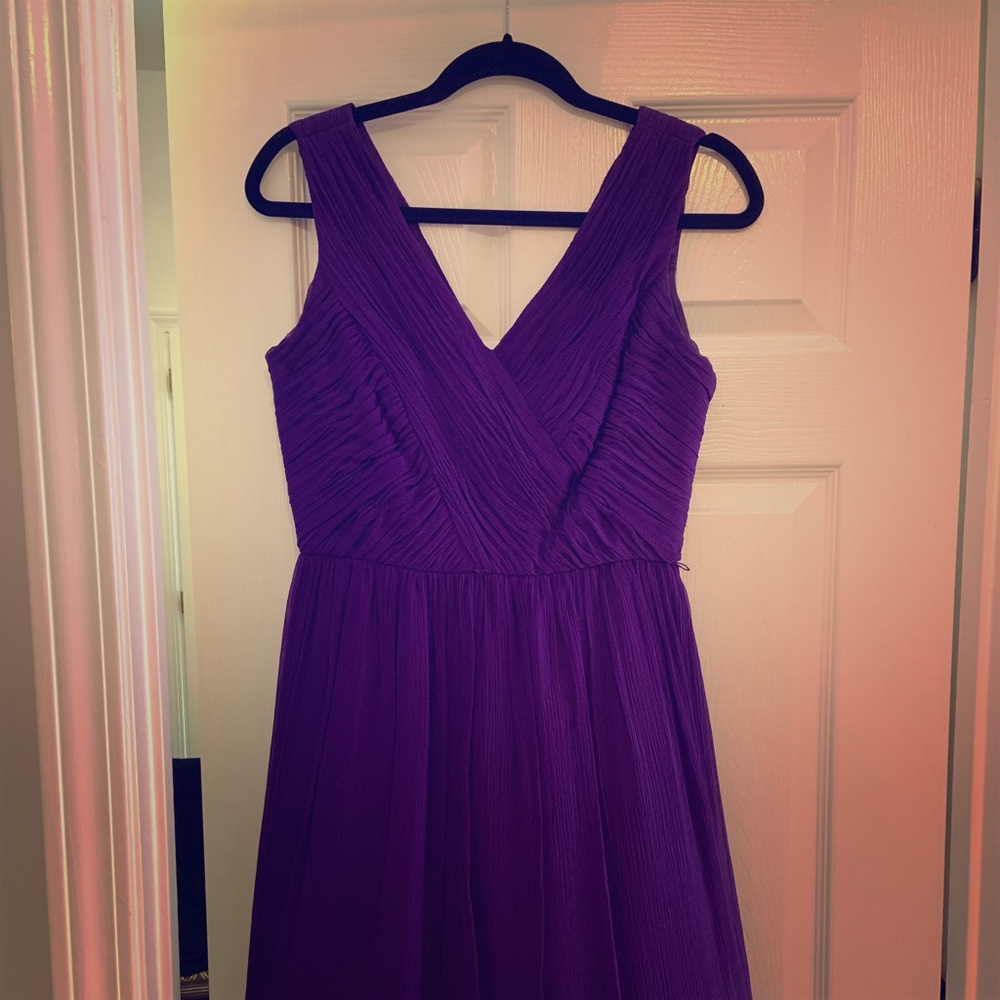 Donna Morgan Chiffon Dress, size 6, purple